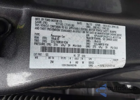 2012 Ford Focus Titanium z USA, uszkodzony, nr VIN 1FAHP3N21CL433734